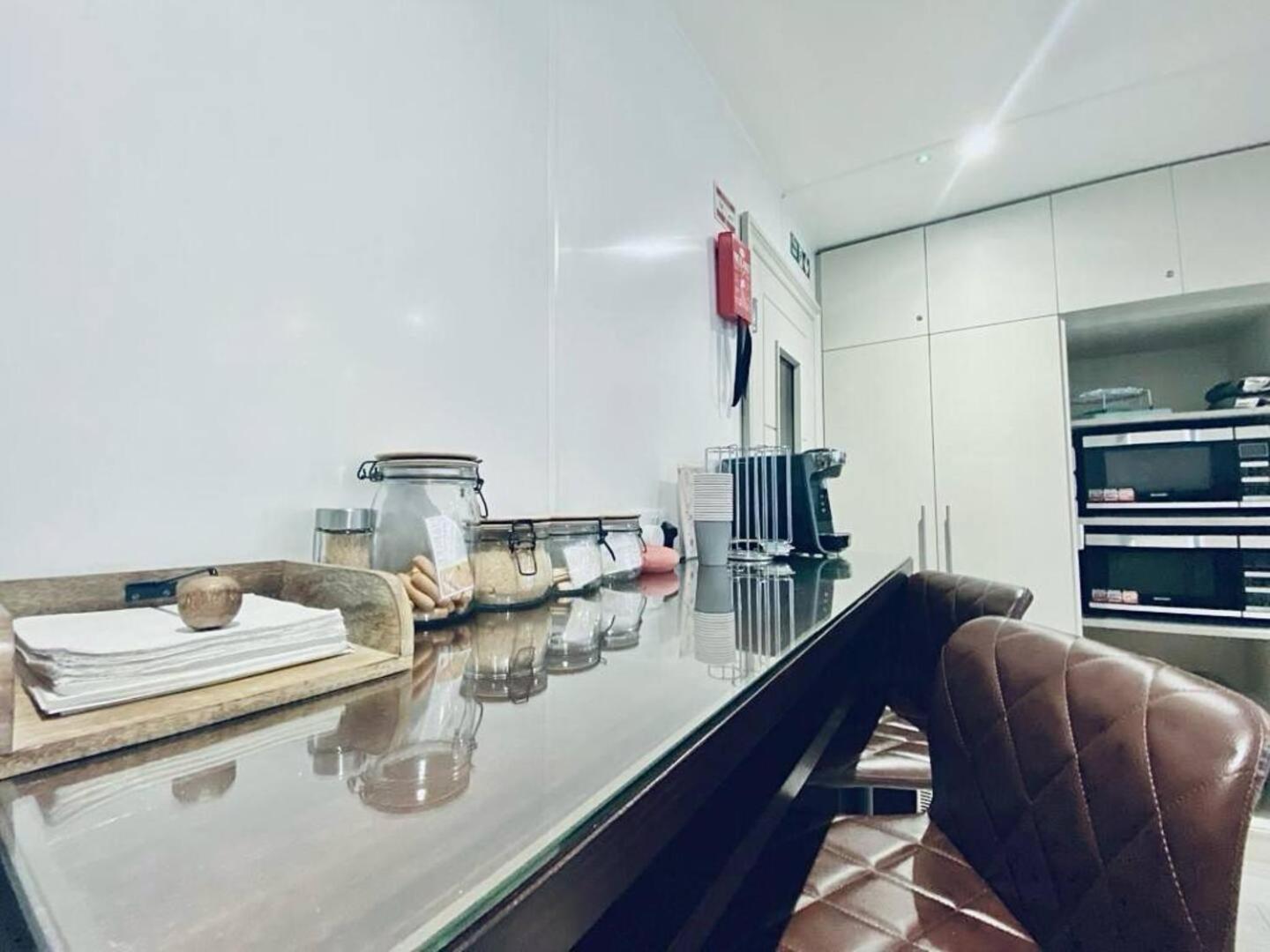 Apt 12 Luxury Living Chic Studio Steps From Beach Brighton Eksteriør bilde
