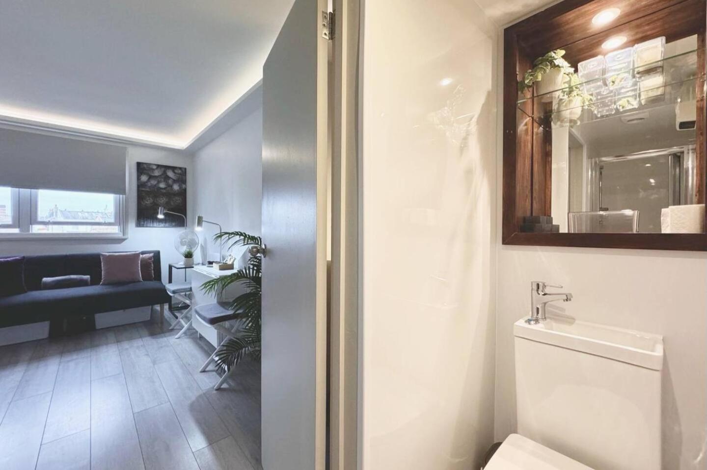 Apt 12 Luxury Living Chic Studio Steps From Beach Brighton Eksteriør bilde